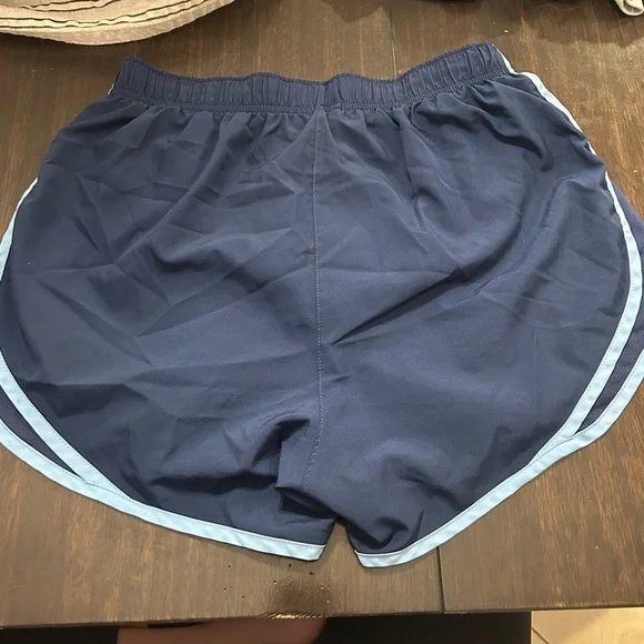 Nike Women’s Dri-Fit Running Shorts - Picture 4 of 5